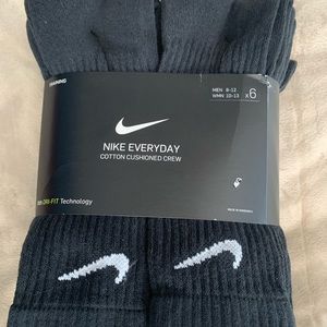 NWT 6 pair Nike training socks